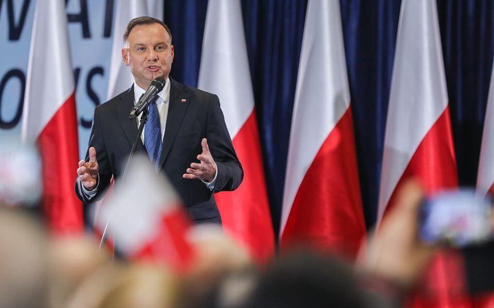 انتخابات ریاست جمهوری لهستان در بحبوحه شیوع کرونا به تعویق افتاد
