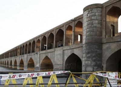 محدودیت تردد در طبقات زیرین سی و سه پل اصفهان