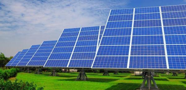 خبرنگاران بزرگترین خط فراوری پنل های خورشیدی در اردبیل راه اندازی می گردد