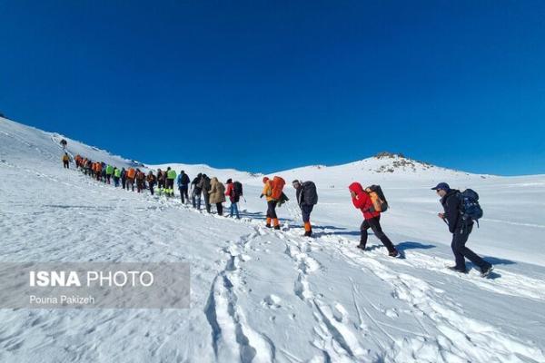 گرفتار شدن یک تیم 7 نفره کوهنوردی شیرازی در کوه دنا