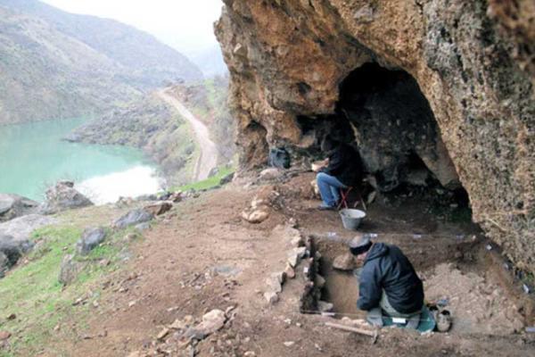 کشف آثاری مربوط به هفتاد هزار سال پیش در غارهای رودخانه سیروان